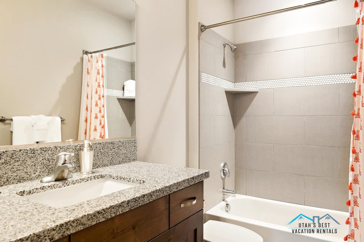 Bathroom for bunk room 2