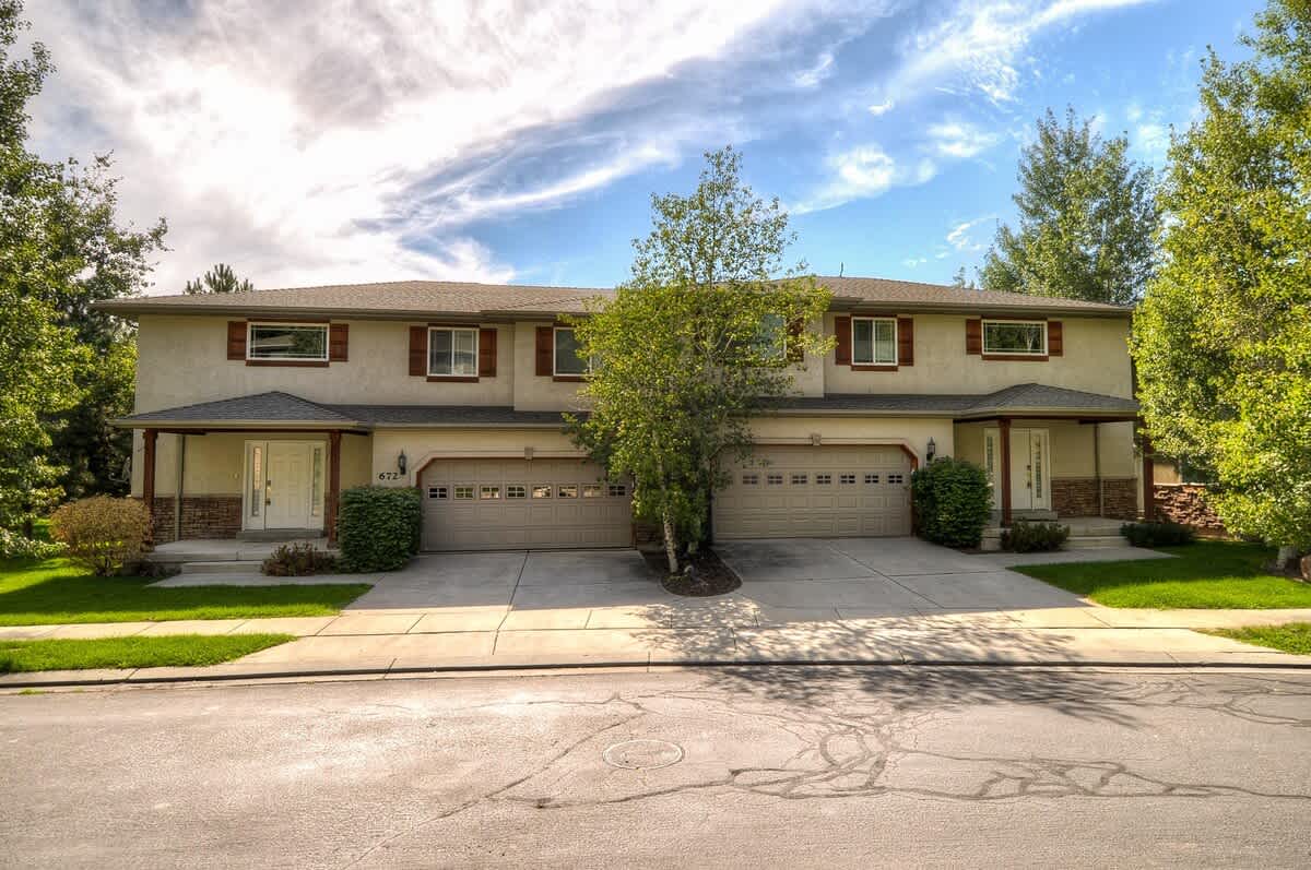 8 other homes available to rent here for group accommodations