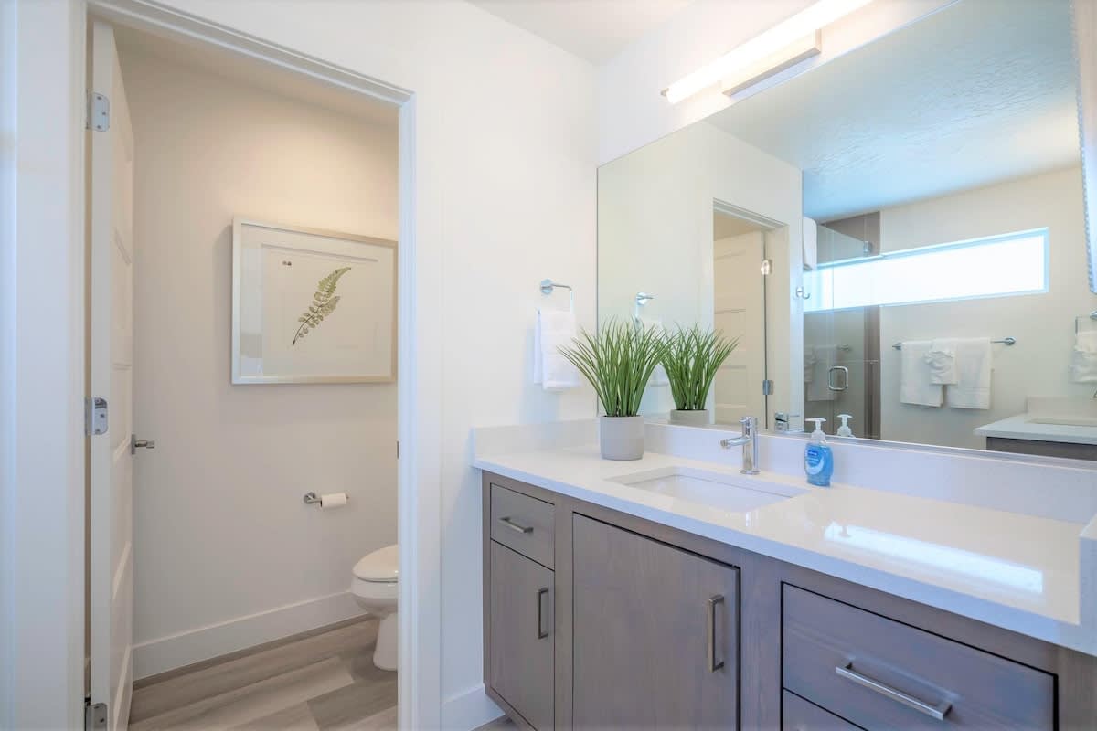 Bathroom 2 in bedroom 2 with shower and vanity