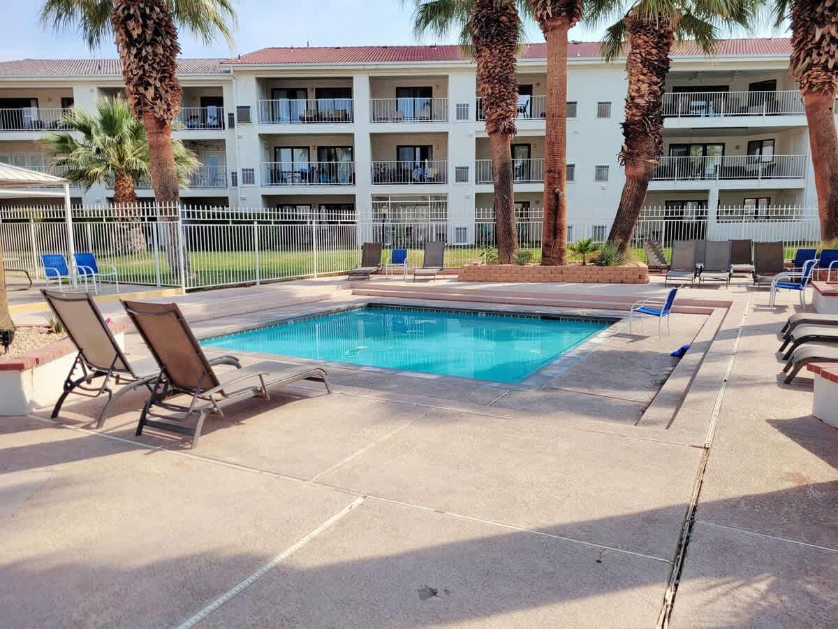 Kiddie pool at Las Palmas