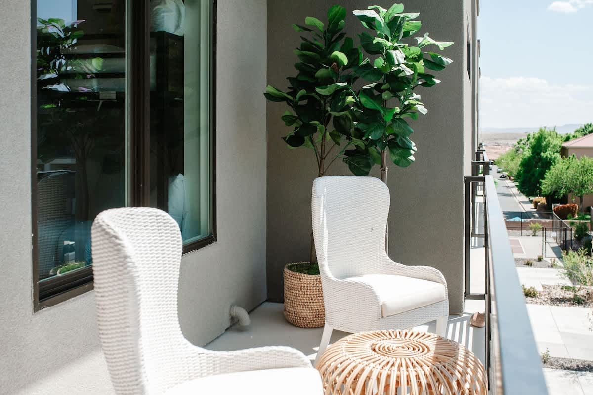 Nice balcony patio to relax