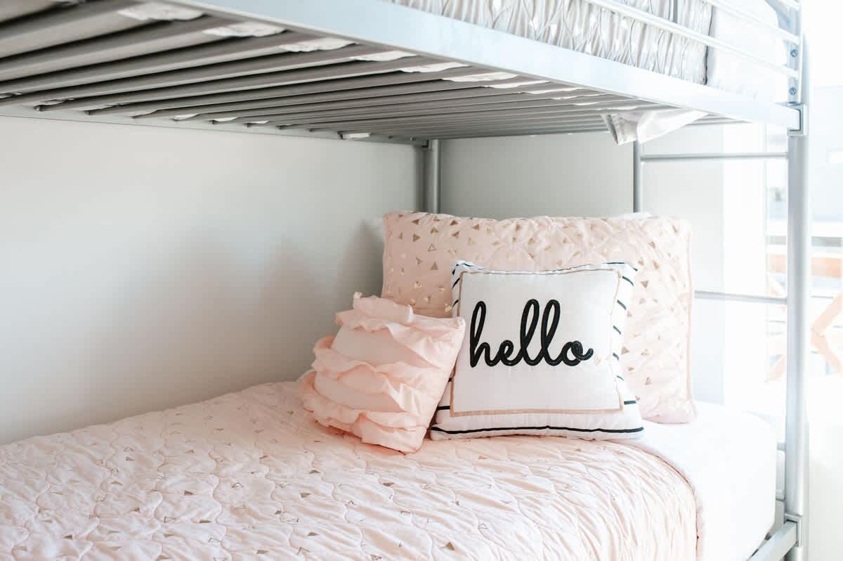 Adorable bunk bedding brings the vacationing spirit to life