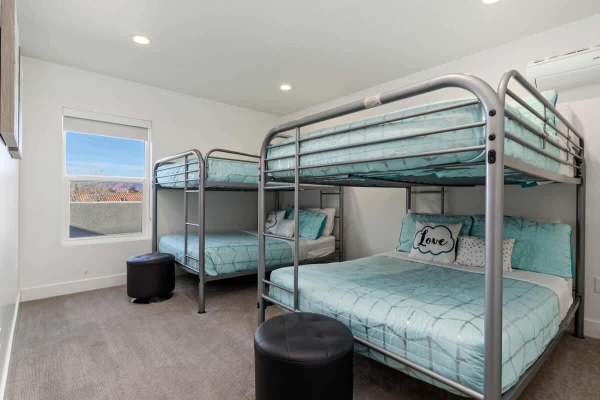 Bunk room on 3rd level