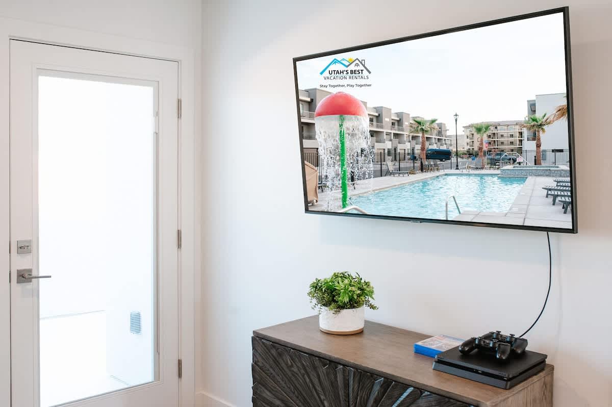 3rd level family room TV and games