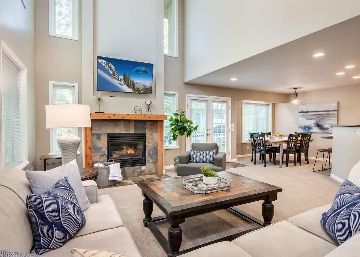 Union Gateway in Prime Salt Lake Location with Hot Tub 3