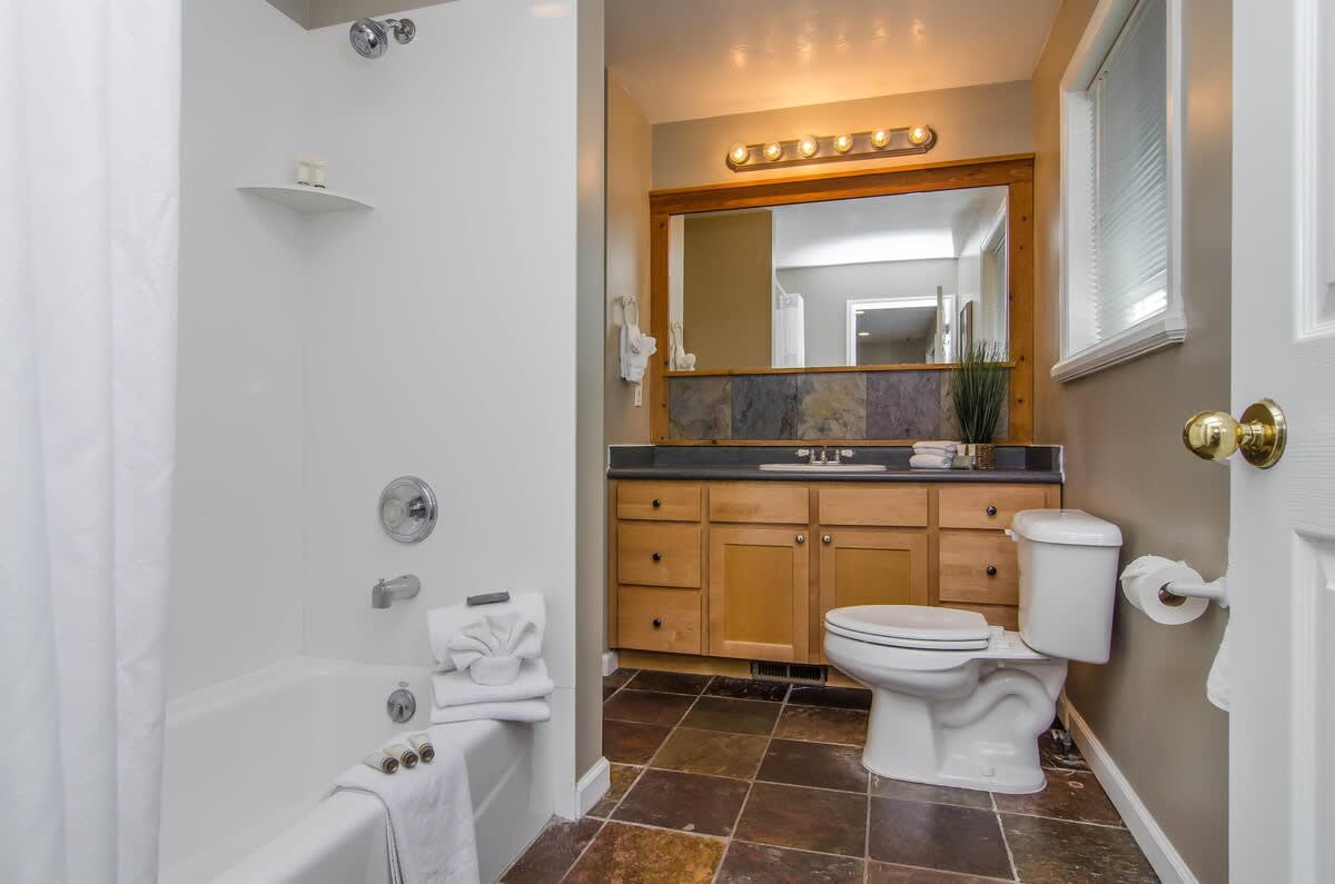 House 3 hallway bathroom