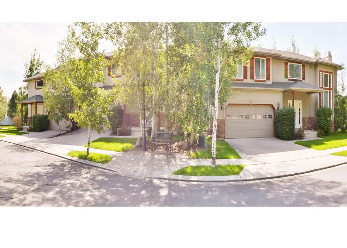 Gorgeous park-side setting in unbeatable SLC location