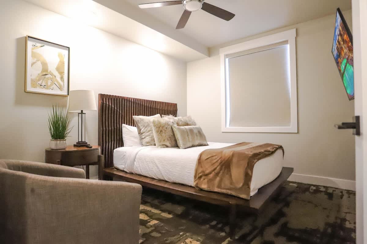 Bedroom 2 with a queen bed