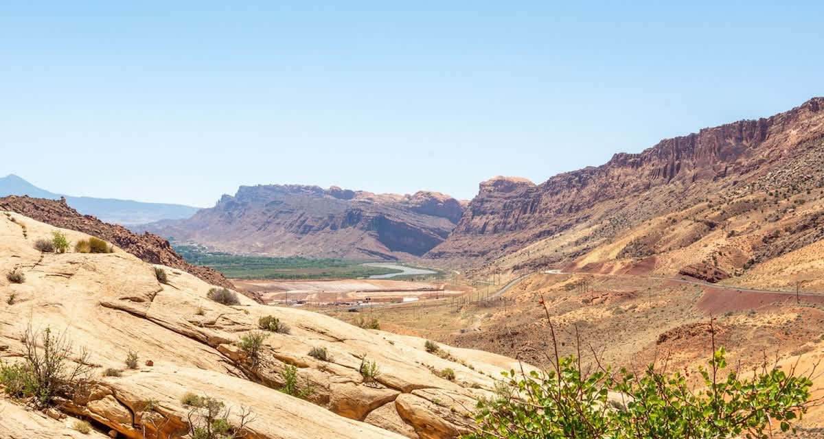 15 minutes to Arches National Park