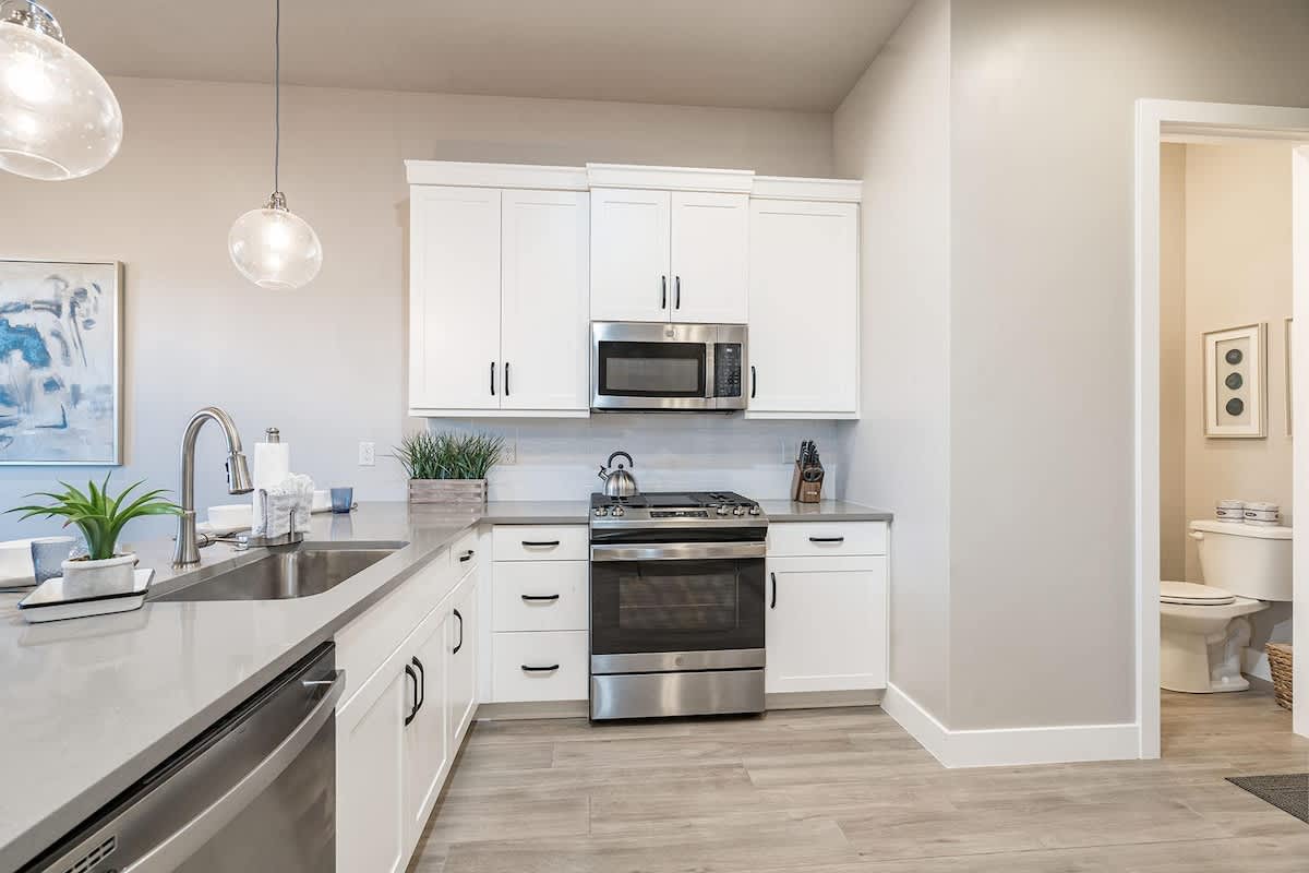 Prepare and enjoy meals together in this fully-equipped kitchen