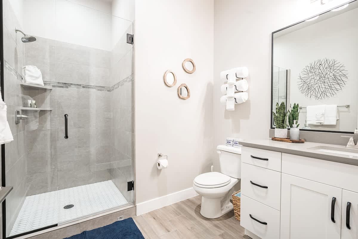 Bathroom for bedroom 3 with shower