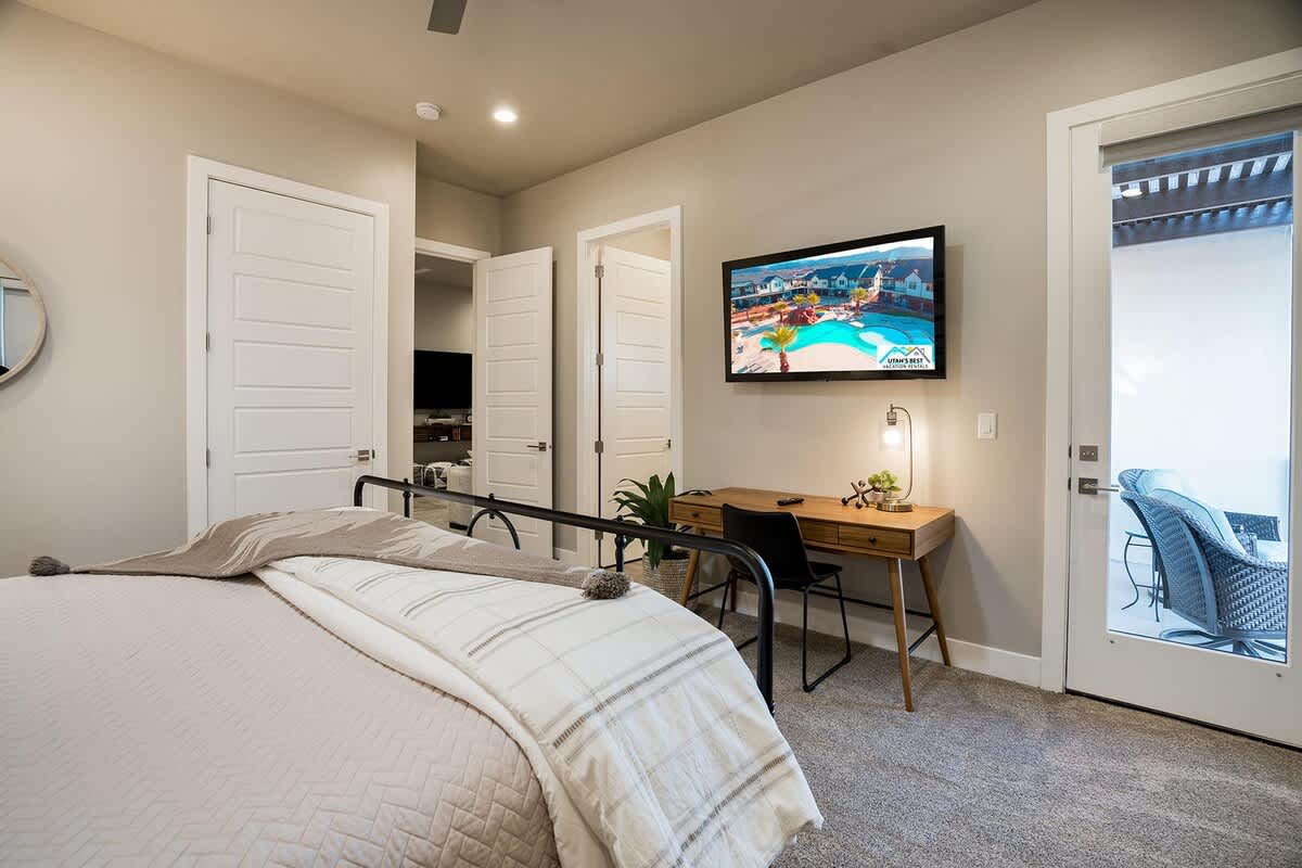 House 29 master suite with private balcony