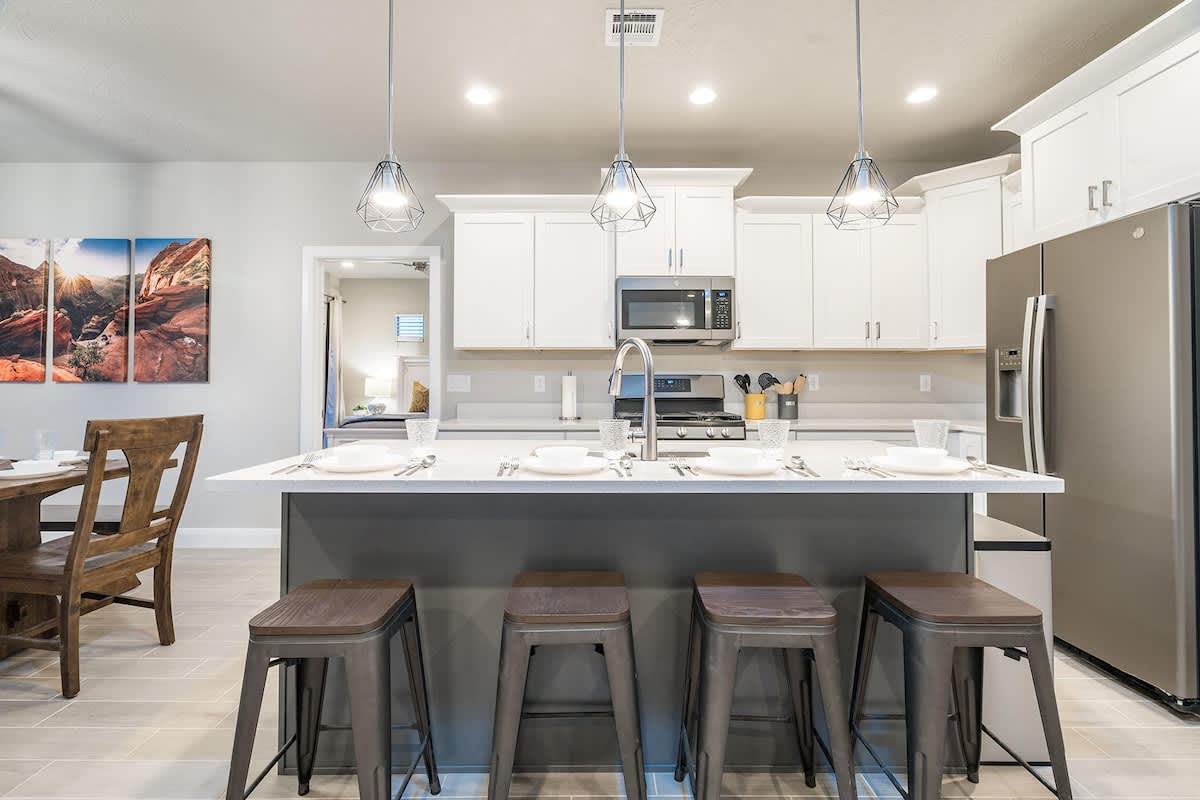 Zion Village Poolhouse in Hurricane with Pool and Hot Tub 3