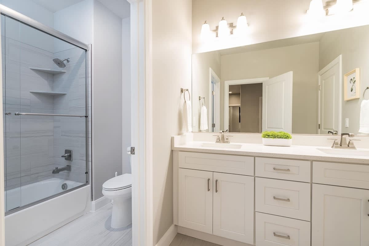 Bathroom 3 with tub/shower combo