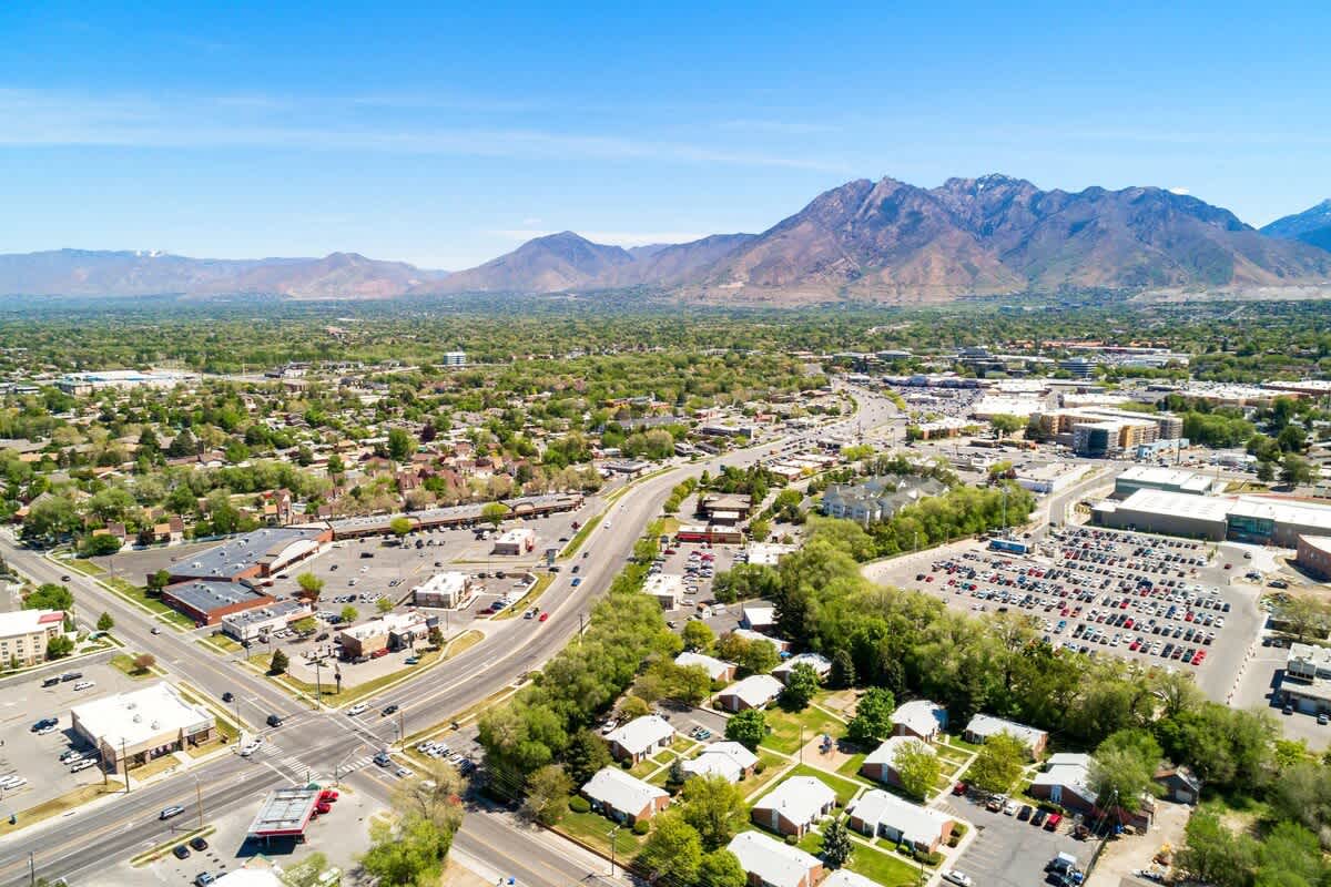 Aerial view of the many shopping malls and eateries nearby
