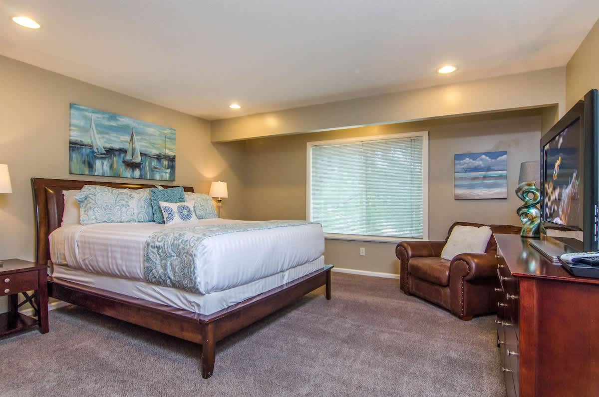 Union Duplex Grove and Meadows in Salt Lake with Hot Tub 4