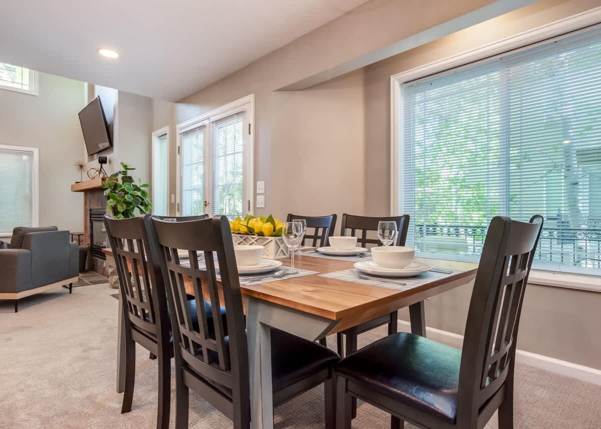 Breakfast nook dining table in Union Gateway home