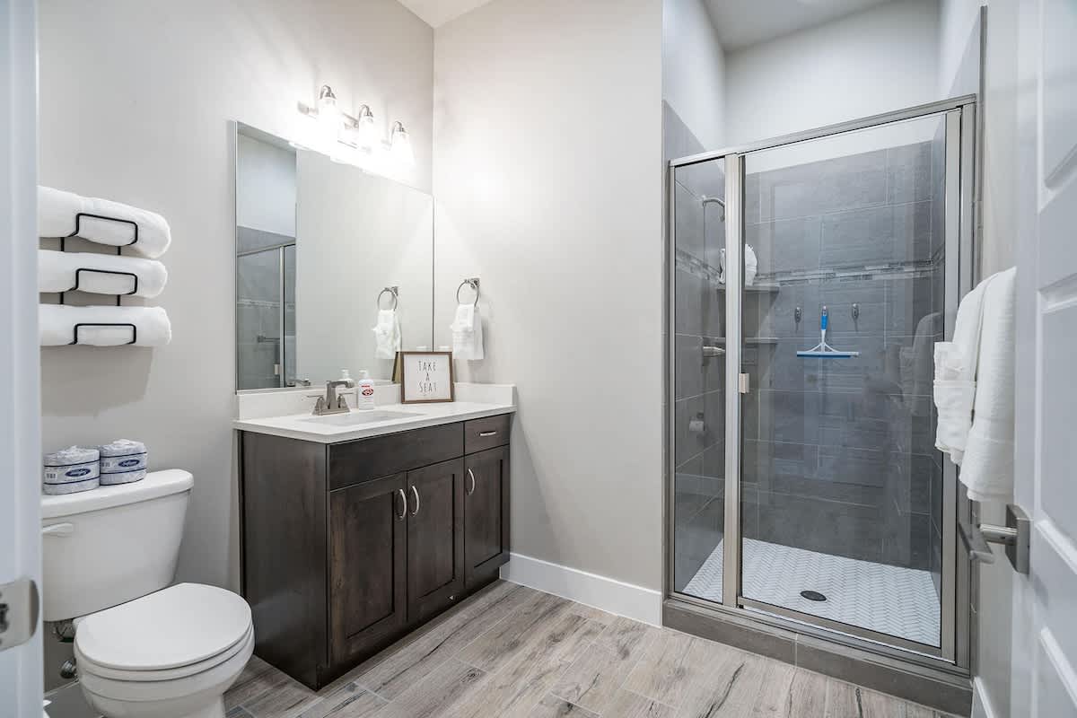 Bedroom 3 bathroom with shower