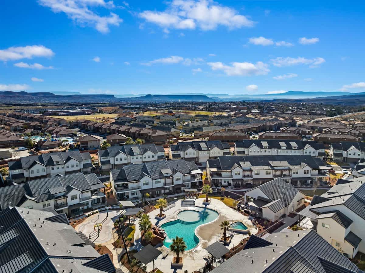 Ocotillo Springs Community