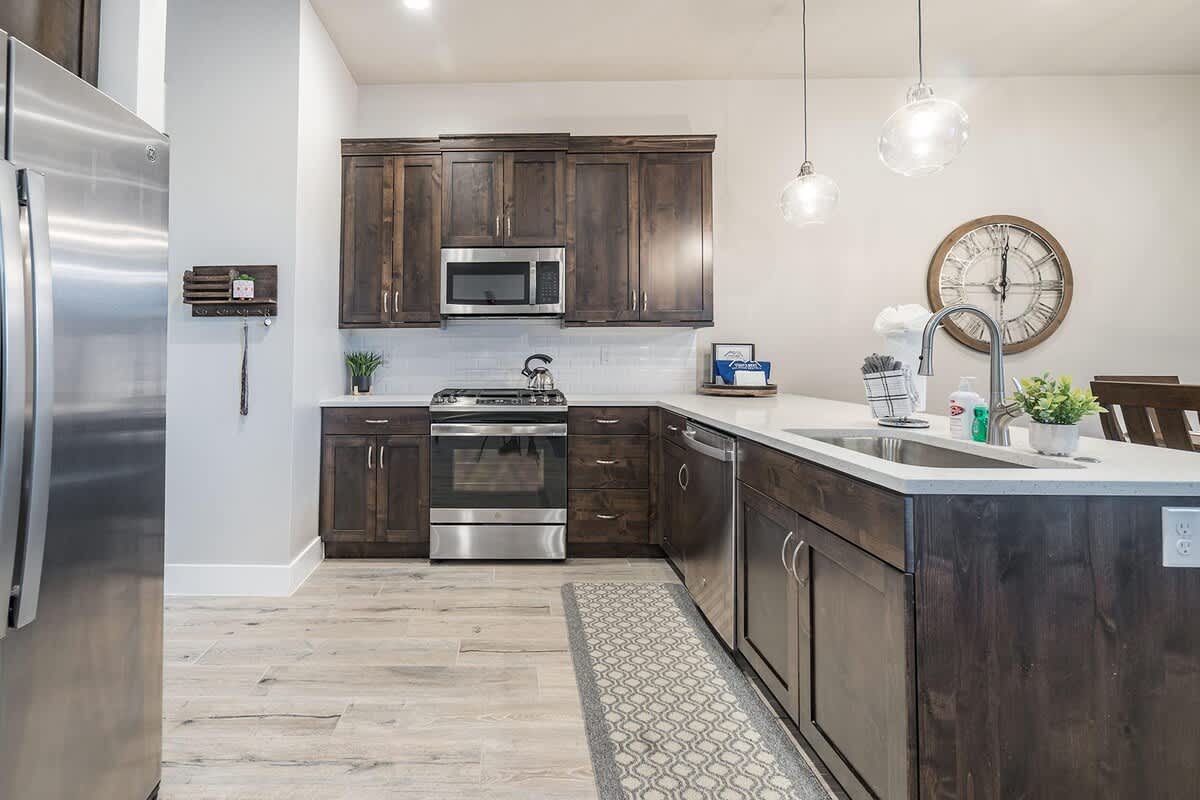 House #51 fully-stocked kitchen to enjoy meals