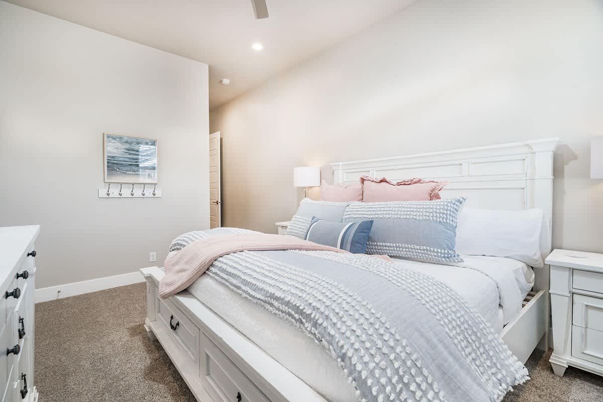 Bedroom 3 with gorgeous luxury bed and linens