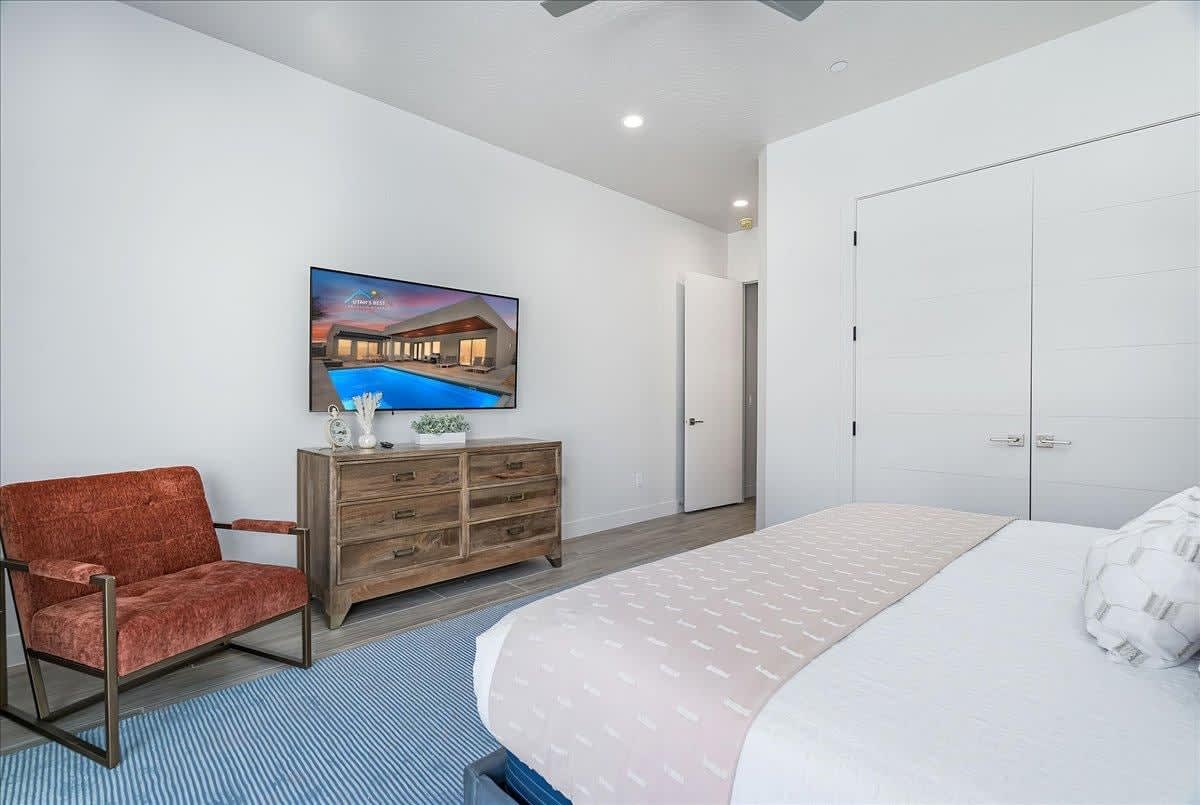 Master bedroom 2 with large TV