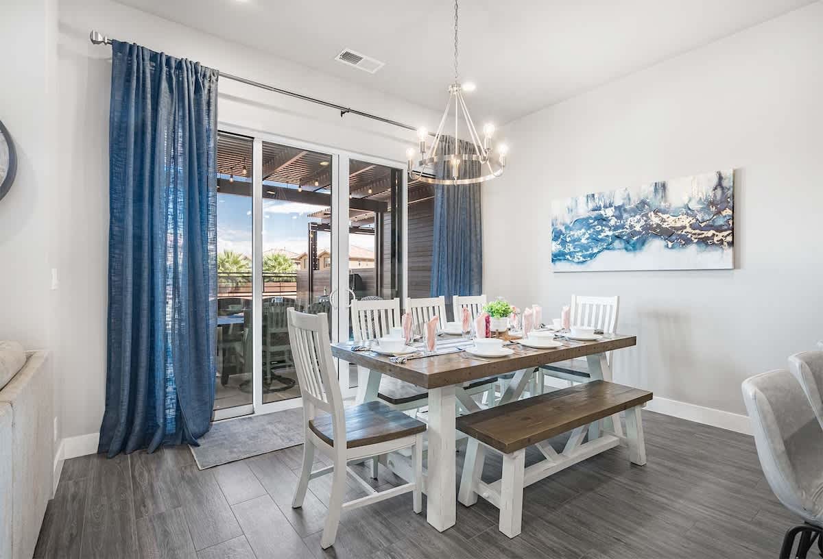 House #66 beautiful dining room for 8