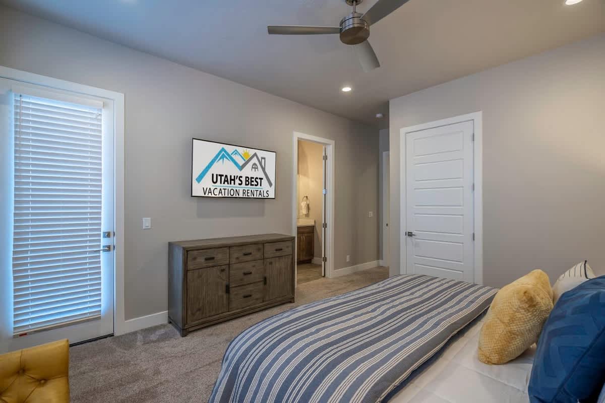 Bedroom in house #65