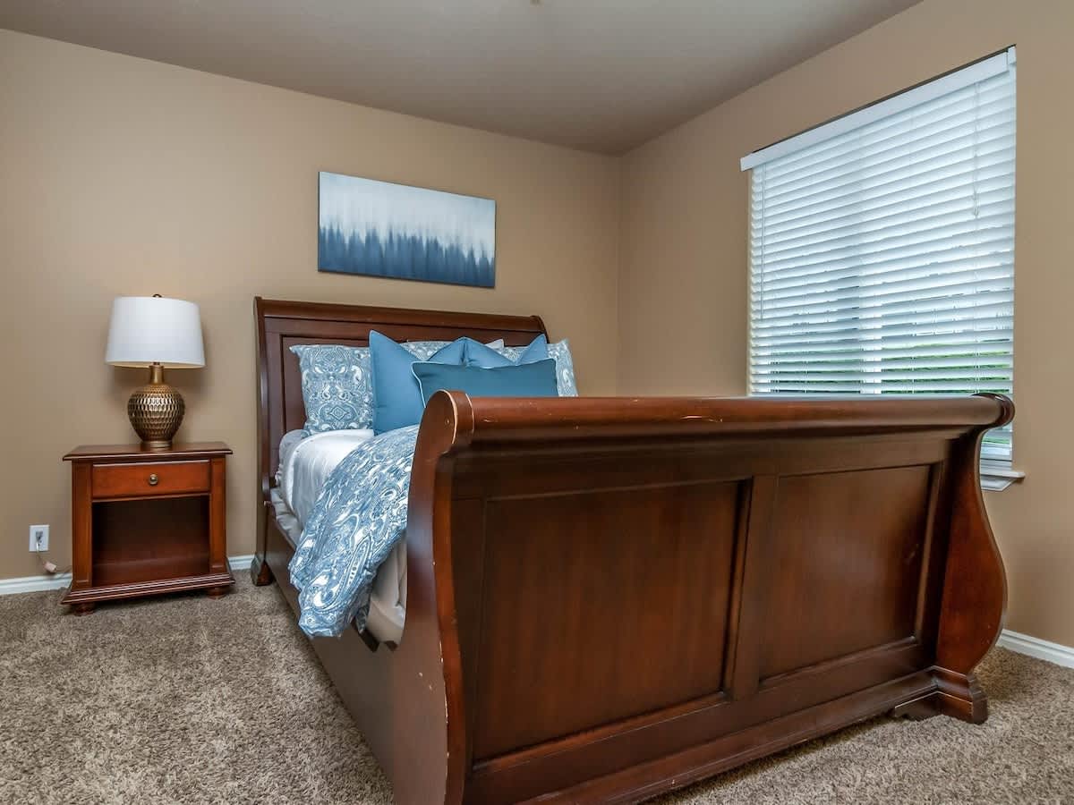 Main level, queen bed