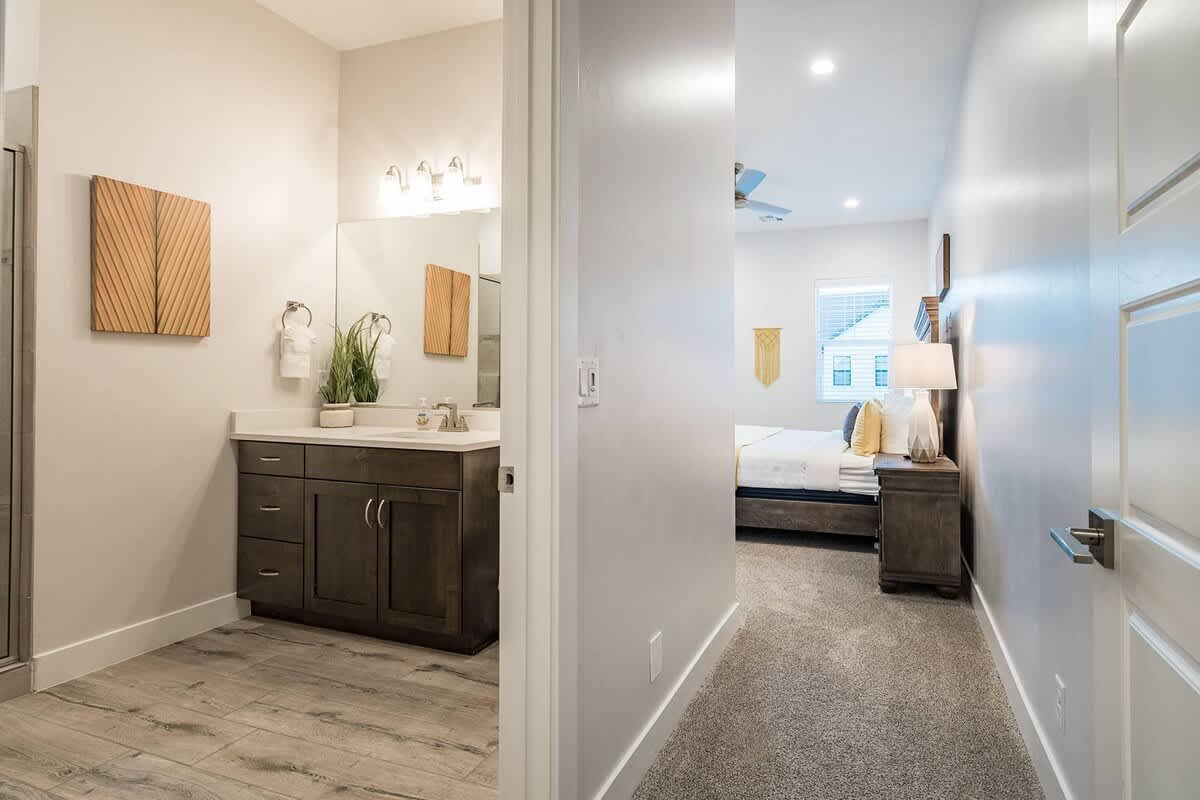 62 - Bedroom 2 with private bathroom