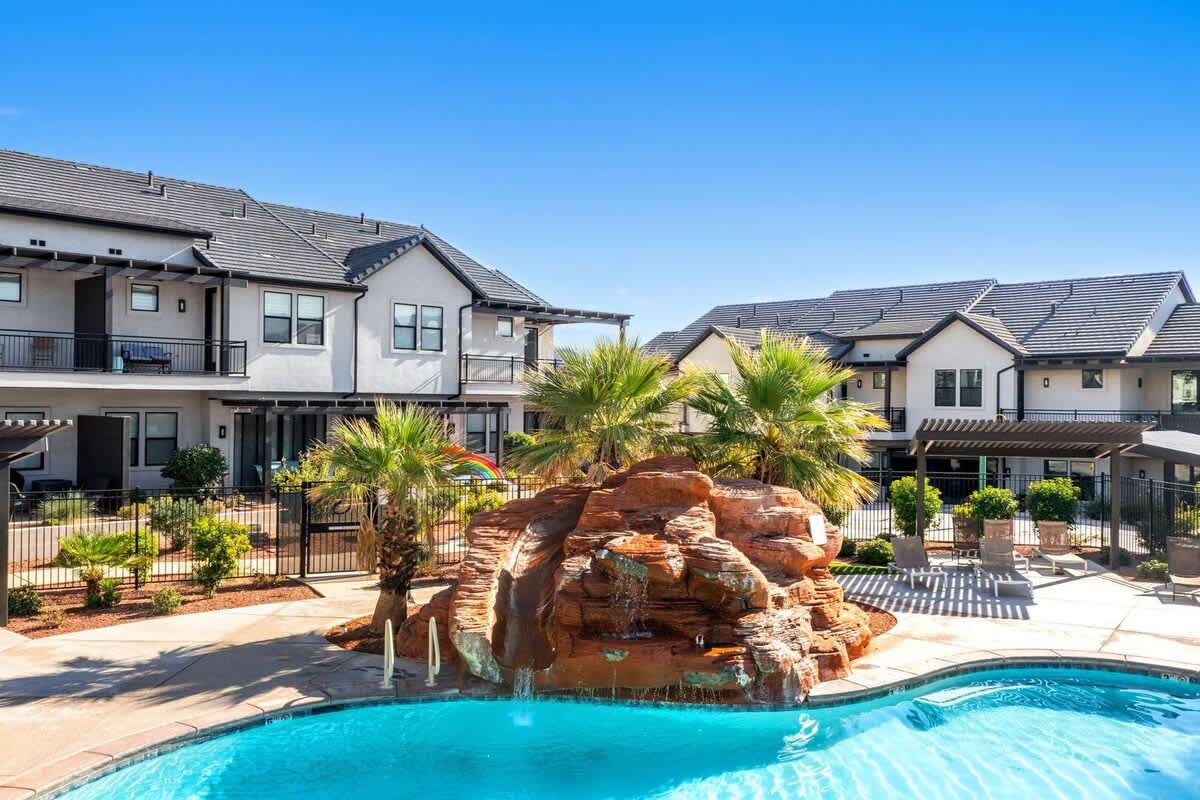 61&62 - 2 Homes Duplex in Ocotillo Springs with Private Pool | Photo 46