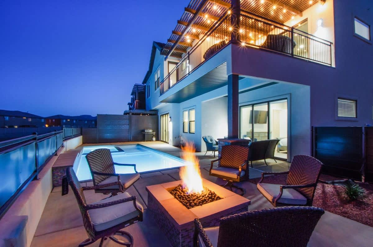 61&62 - 2 Homes Duplex in Ocotillo Springs with Private Pool