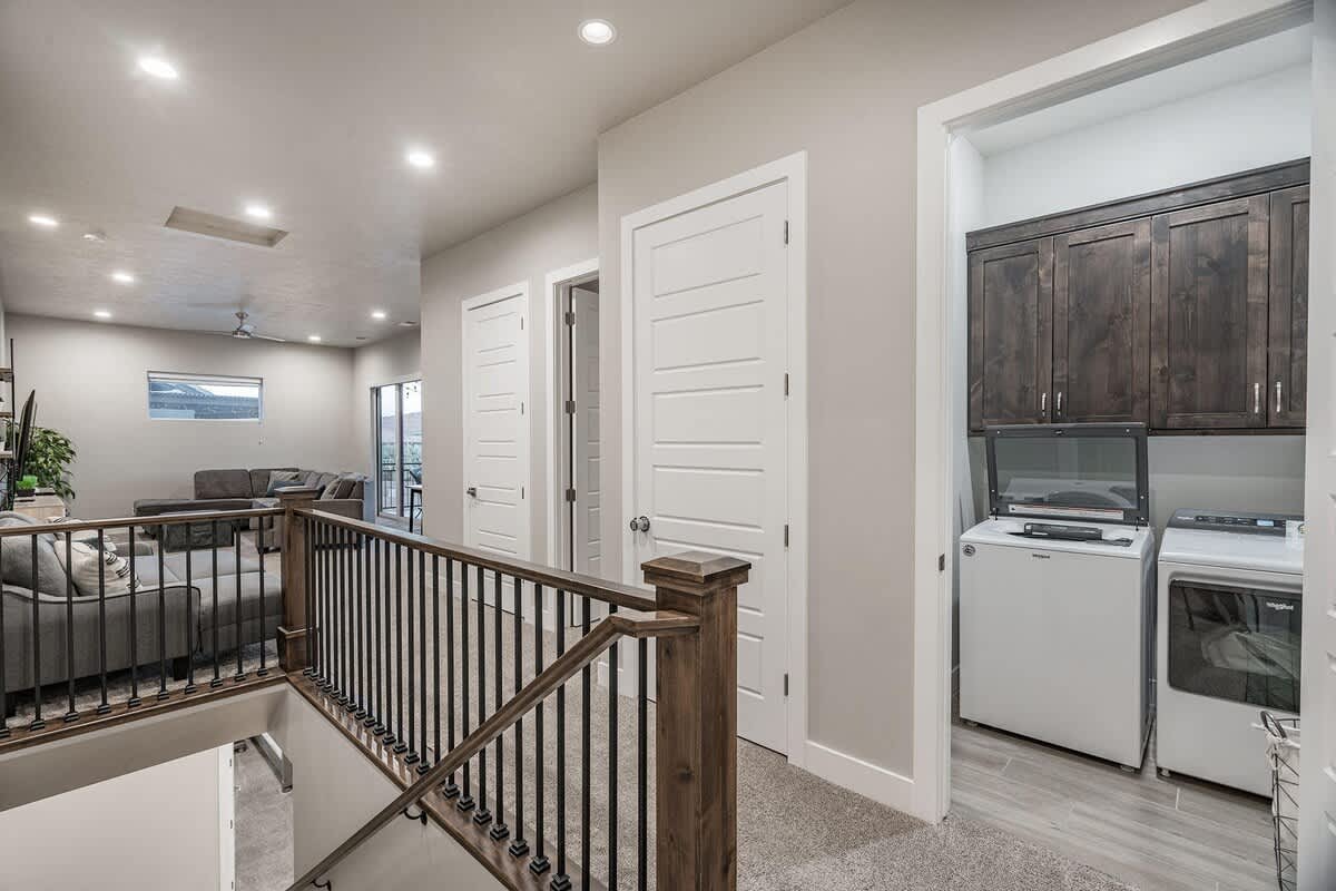 61 - Upstairs landing and laundry area