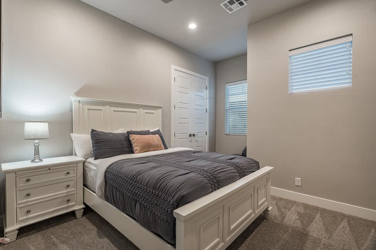 Bedroom 4 with queen bed