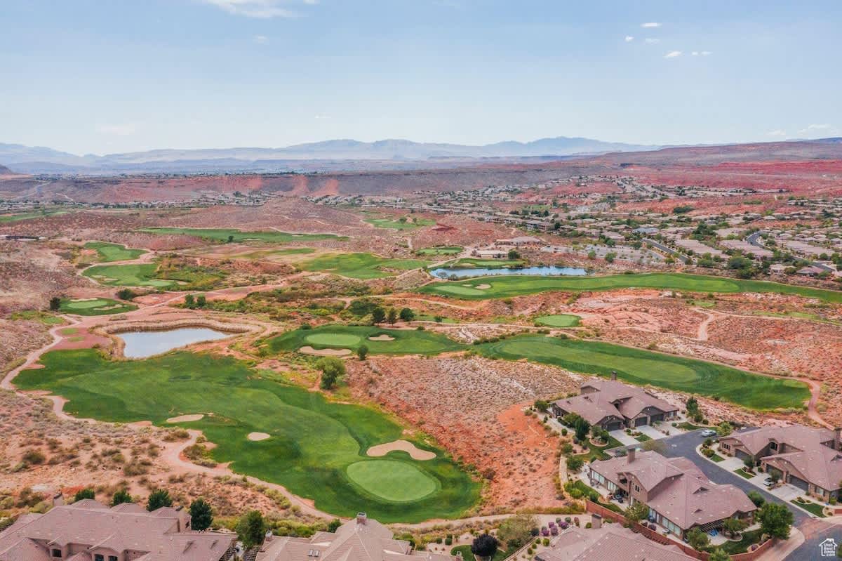 Poolside Place in Coral Ridge with Private Hot Tub | Photo 57