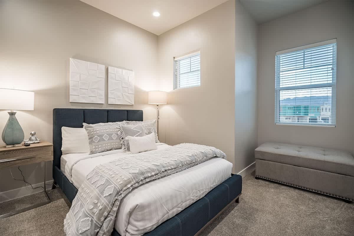 #53 - Bedroom 2 upstairs with queen bed plus ottoman twin pullou