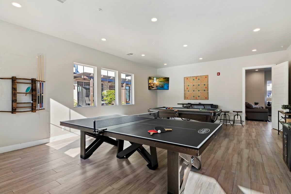 Clubhouse game room ping pong, billiards