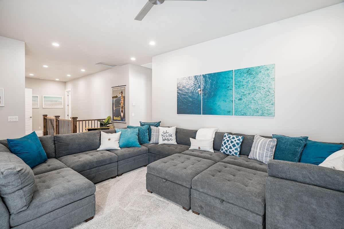 #52 - Gather everyone together on this large sectional with 2 ot