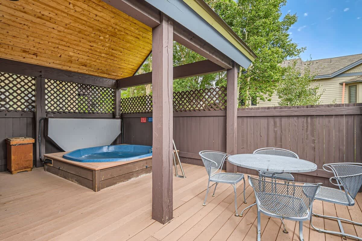 2 Bedroom in Tarn Landing in Frisco 2