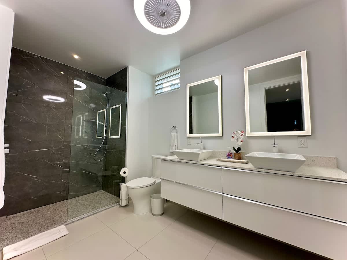 SeaBreeze Luxury Villa Pool & Hot tub Indigo Bay · Indigo Bay | SeaLaVie SXM — photo 20