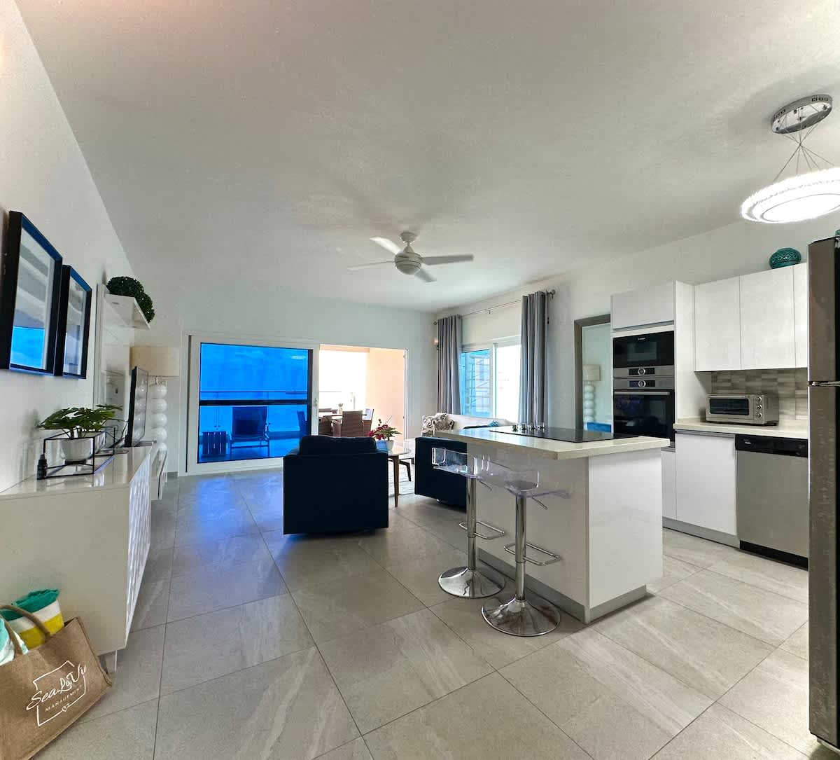 SeaShores Beach Front 1 Brm Apt With Generator · Simpson Bay | SeaLaVie SXM — photo 7