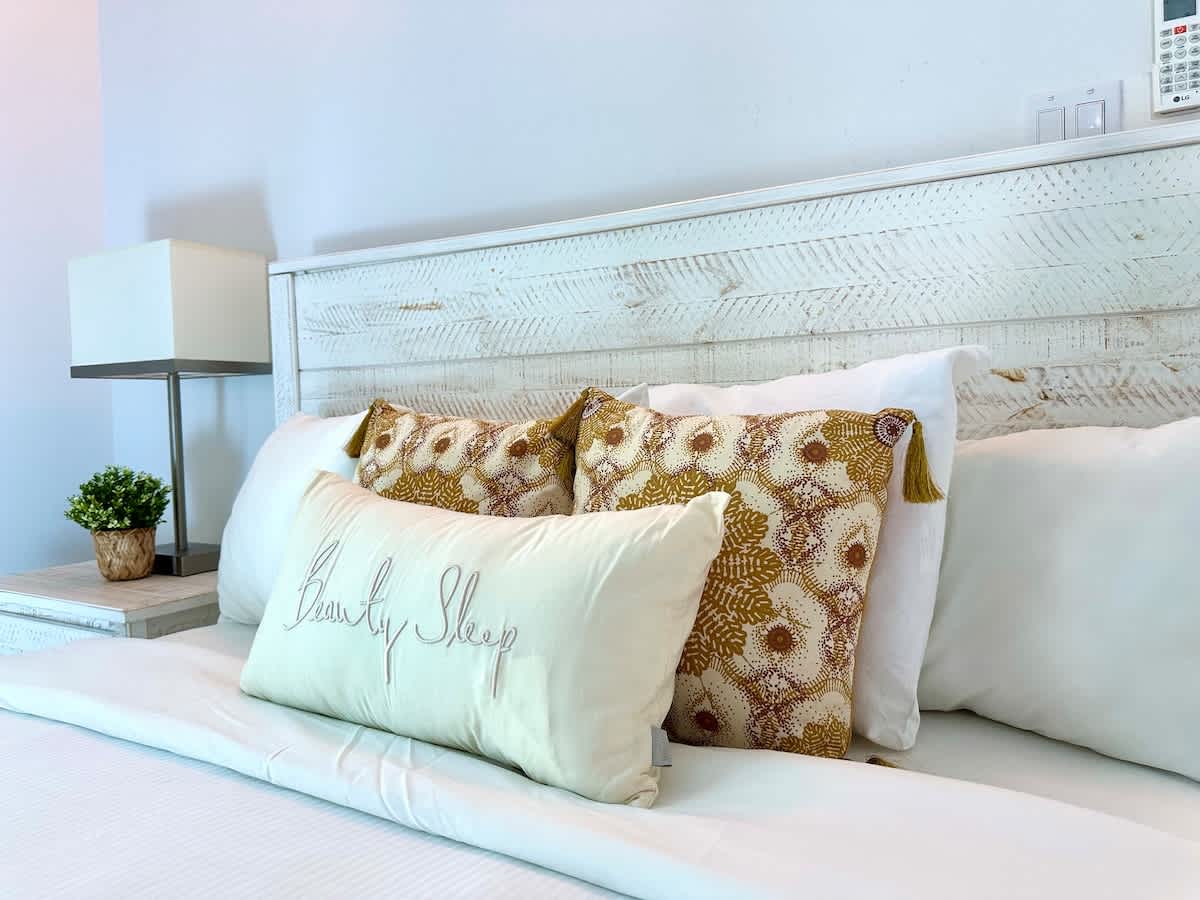 SeaWaves Beachfront 1 Brm Apt with Generator · Simpson Bay | SeaLaVie SXM — photo 10