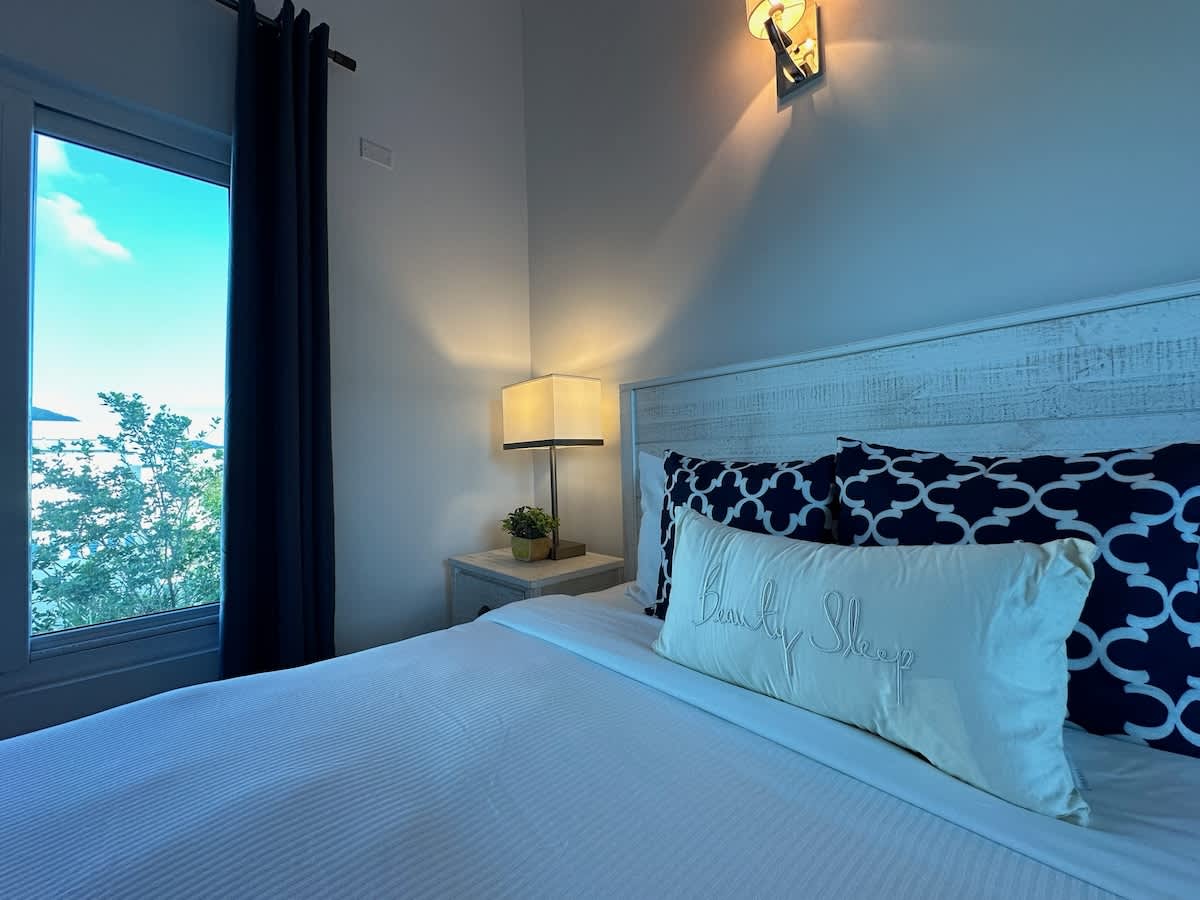 SeaHeaven 3BR Beachfront Penthouse With Generator · Simpson Bay | SeaLaVie SXM — photo 17