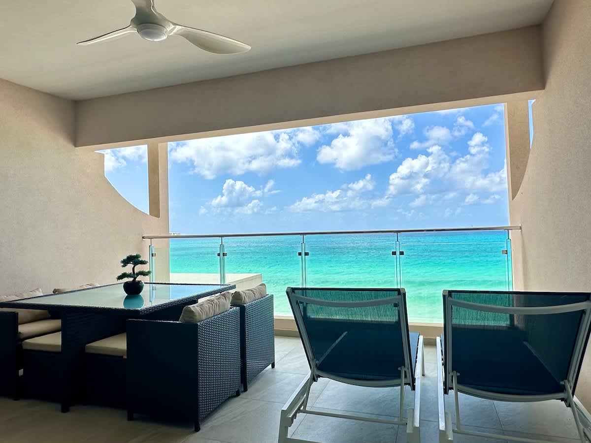 SeaShells 2BR Beachfront Apartment with Generator · Simpson Bay | SeaLaVie SXM — photo 19