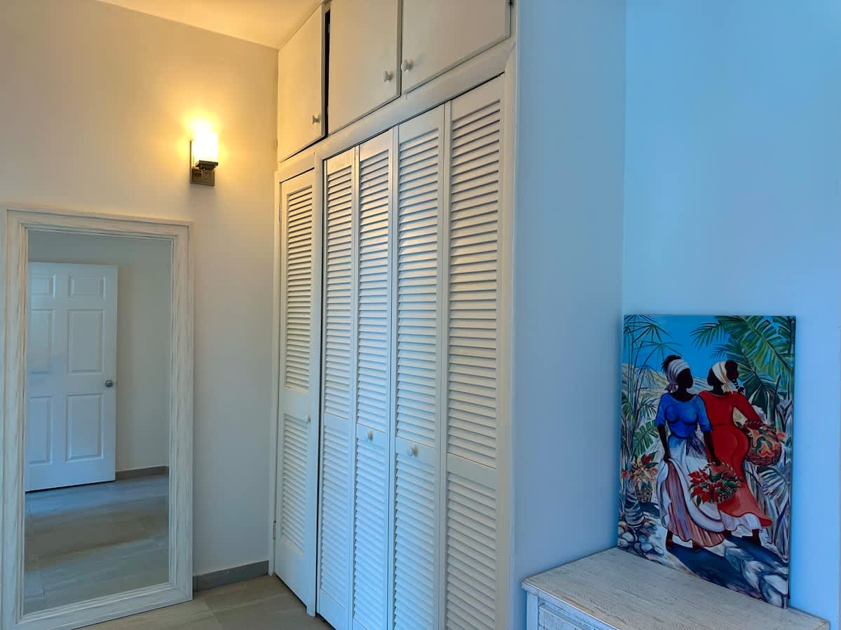 SeaShells 2BR Beachfront Apartment with Generator · Simpson Bay | SeaLaVie SXM — photo 13