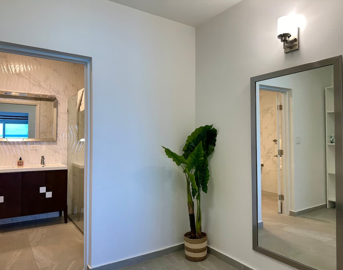 SeaPearl 3BR Beachfront Penthouse with Generator · Simpson Bay | SeaLaVie SXM — photo 16