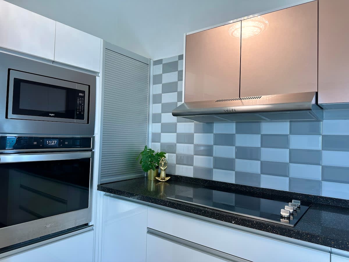 SeaPearl 3BR Beachfront Penthouse with Generator · Simpson Bay | SeaLaVie SXM — photo 5