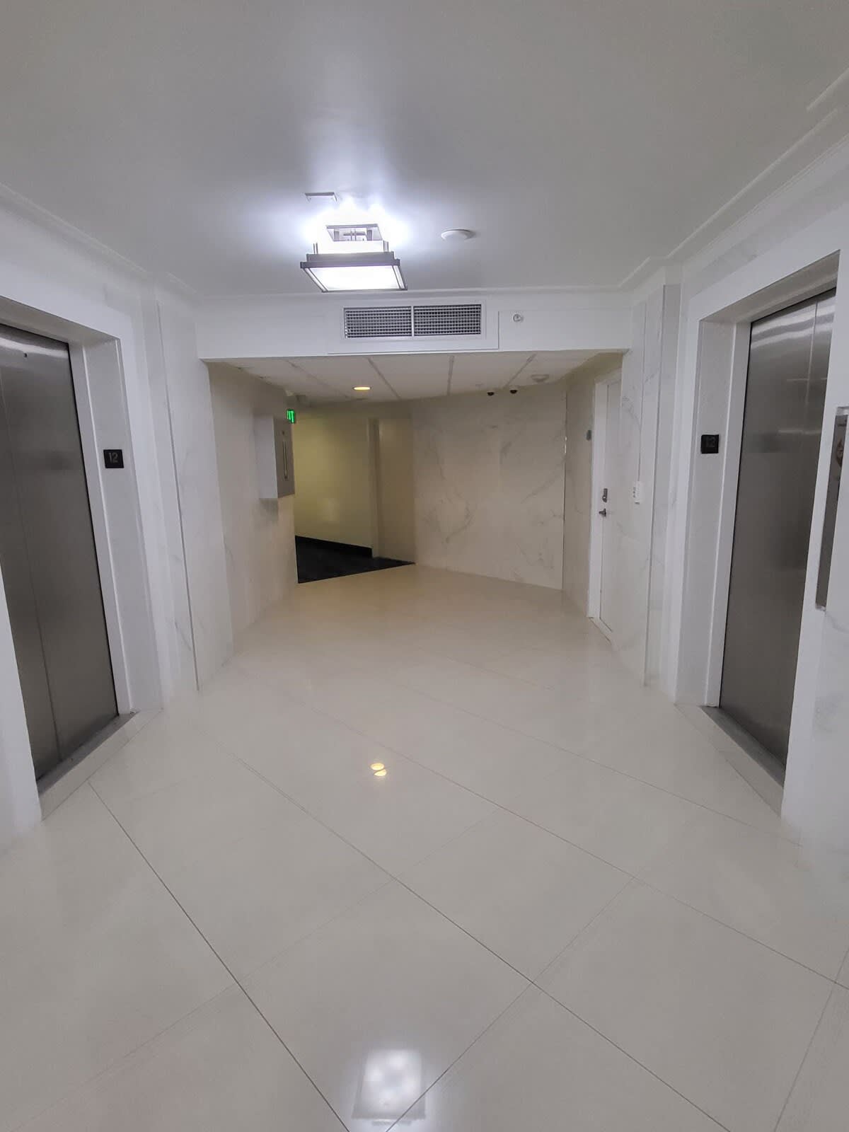 Luxury Beach & City View Condo 5 min walk to beach - Picture 44