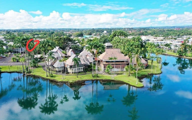 Tropical Garden Condo with Pool Kitchen, and AC