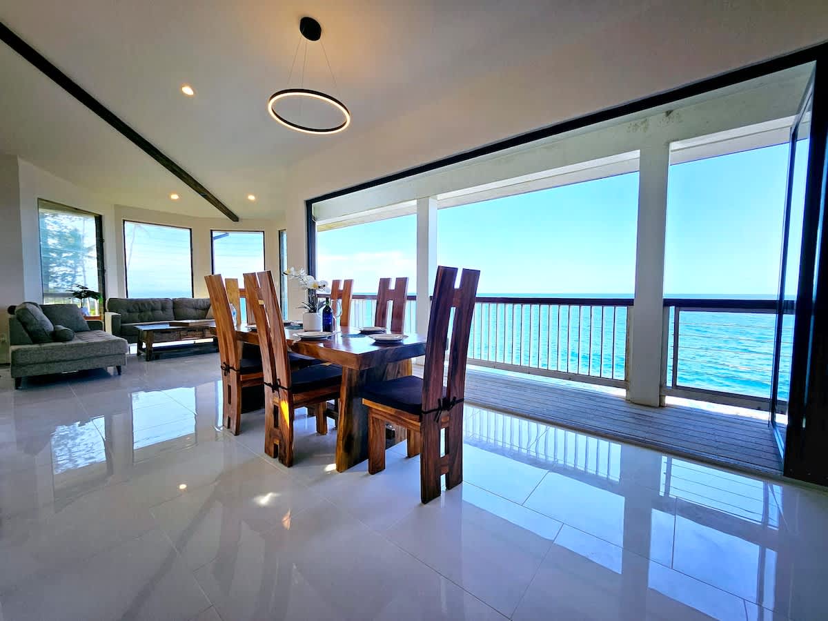 Breathtaking Oceanfront Home on Lava Rock Beach. - Picture 21